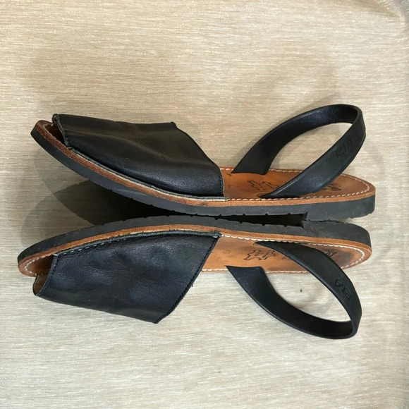 RIA Sz 40 Handmade Leather Avarca Style Made in Spain Slip On Peep Toe Sandals - Picture 8 of 10